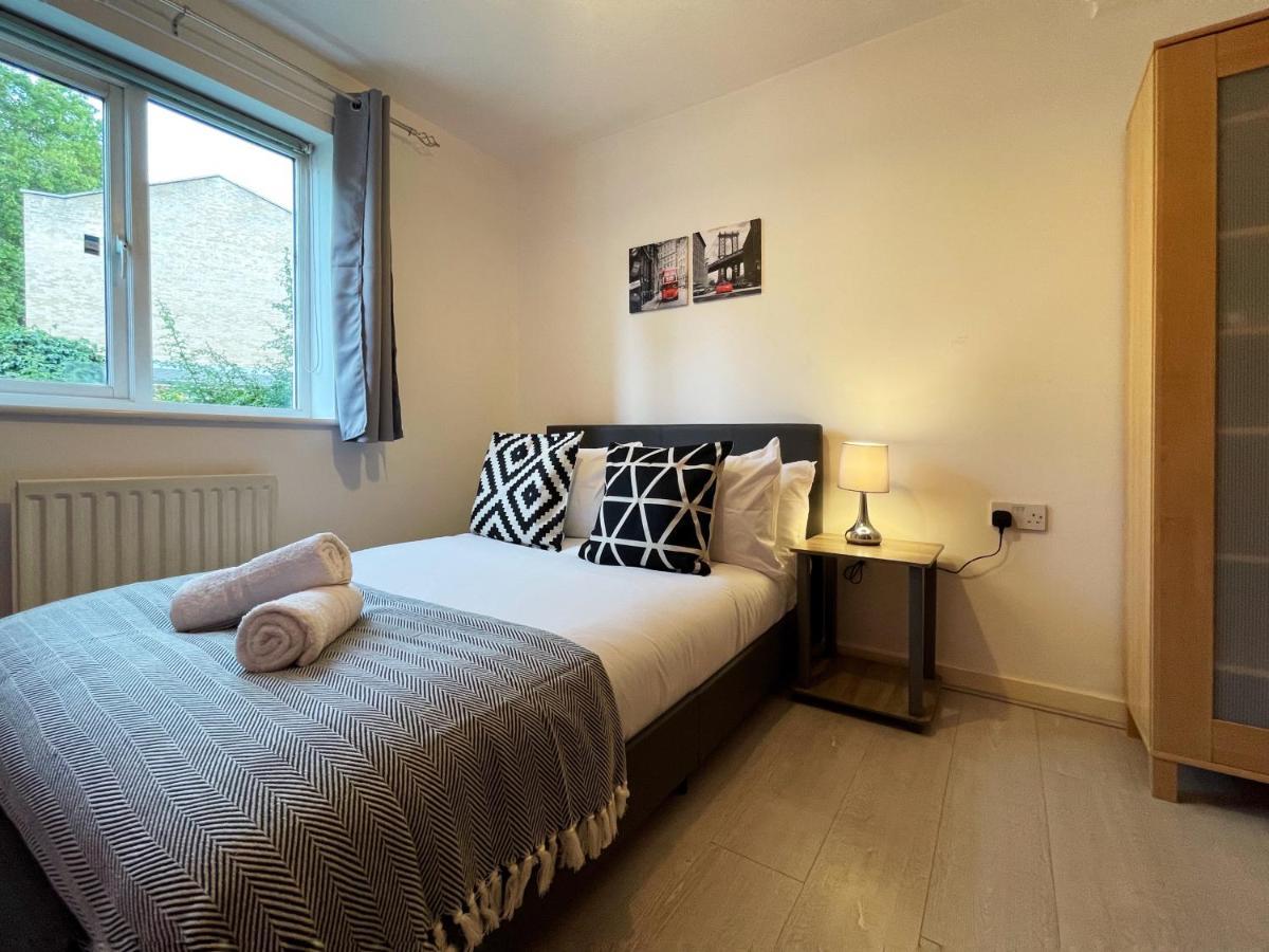 Jessica'S Place At Whitechapel Londres Exterior foto
